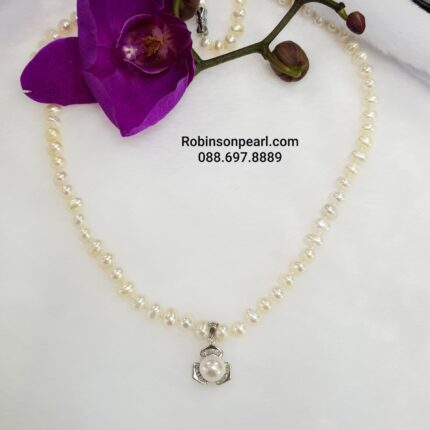 Necklace 16